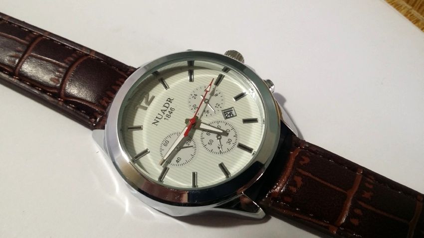 Wrist Watch for Men with Date - Silver