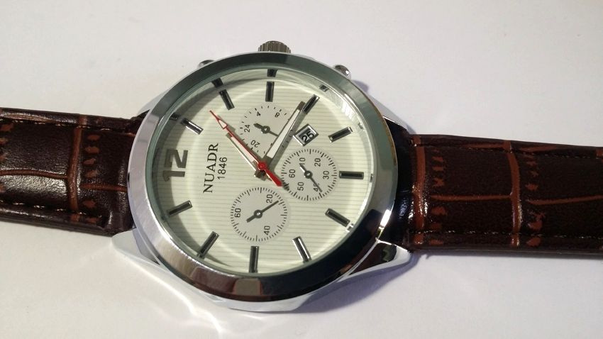 Wrist Watch for Men with Date - Silver