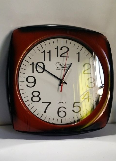 Stylish Square Wall Clock - Style 2