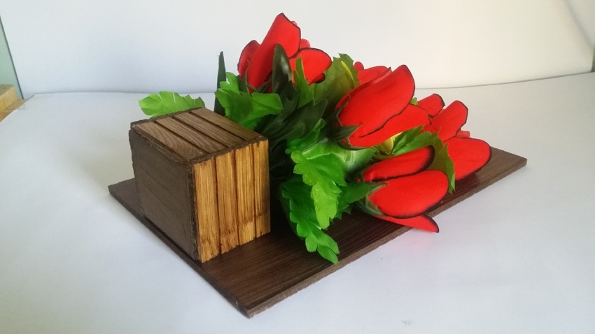 Wooden Wall Hanged Flower Vase - 1 Pocket Medium