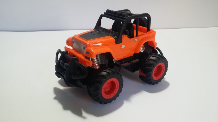 Remote Control (RC) Fast Jeep Toy with Lights