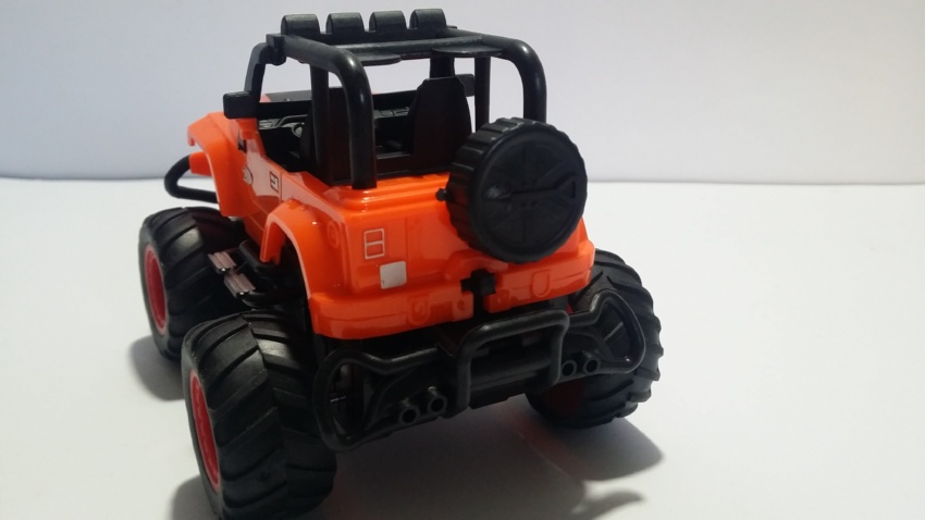 Remote Control (RC) Fast Jeep Toy with Lights