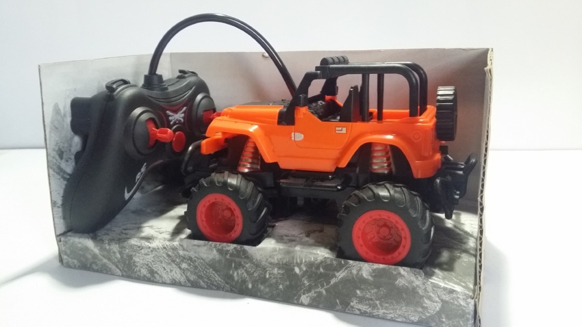 Remote Control (RC) Fast Jeep Toy with Lights