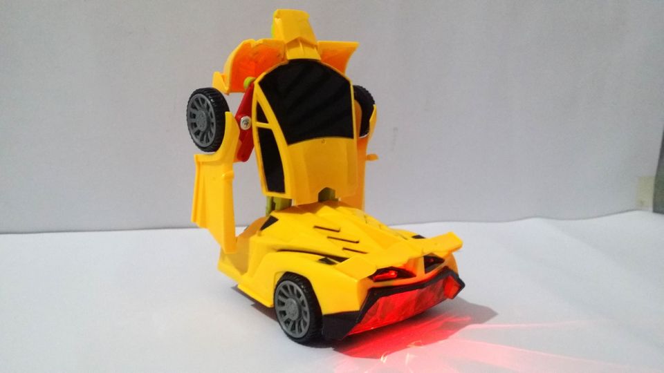 Lamborghini Transformer Car with Bright Lights