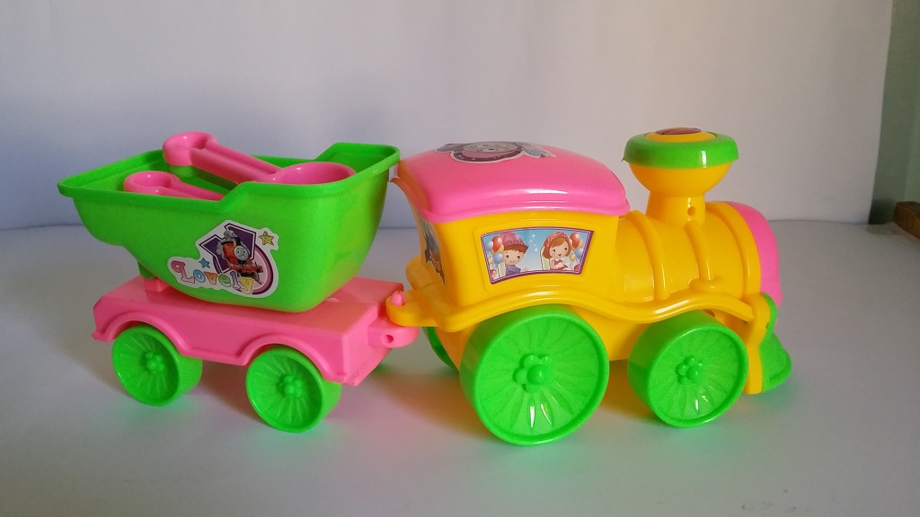 Lovely Toy Train Trolley with Spoon Set