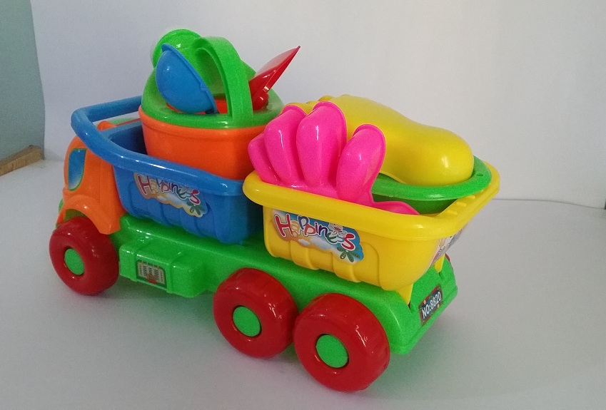 High Quality Beautiful Toy Truck with Sand Tools